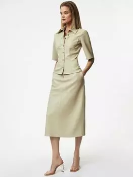 Юбка из экокожи с разрезом сзади