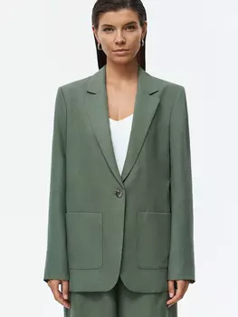 Объемный жакет на одной пуговице