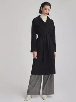 Пальто с широкими лацканами