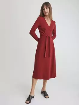 Платье из трикотажа на запах