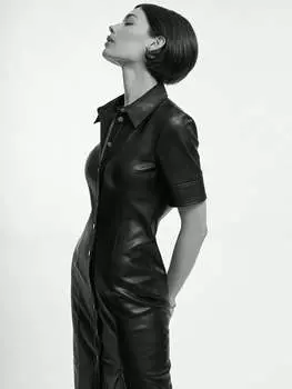 Платье-рубашка из экокожи