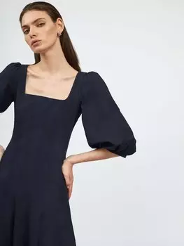 Платье с объемными рукавами