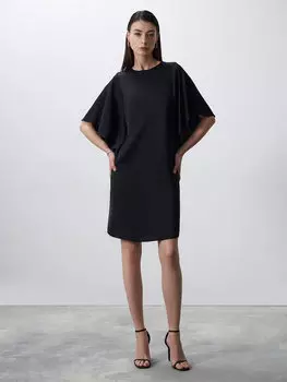 Платье с объемными рукавами