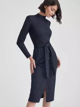 Платье в полоску с поясом