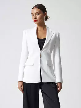 Приталенный жакет с мини-лацканами