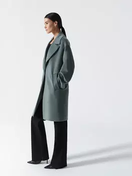 Прямое пальто из шерсти