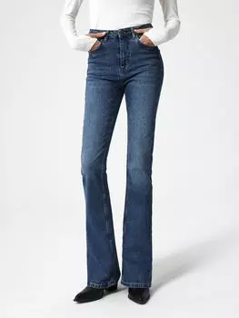 Расклешенные джинсы