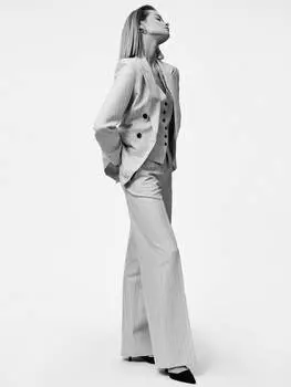 Широкие брюки из смесового льна