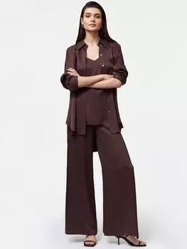 Широкие брюки с разрезами