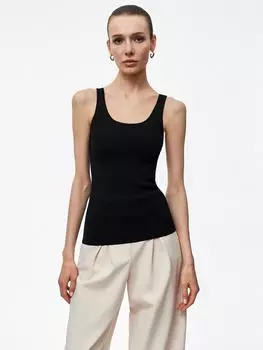 Топ из плотного трикотажа на бретелях