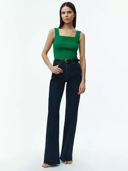 Топ из плотного трикотажа на широких бретелях