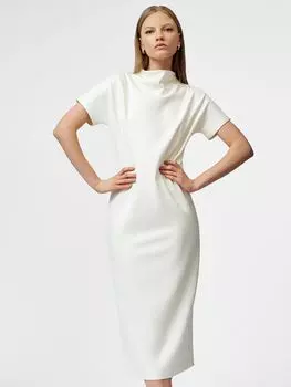 Трикотажное платье с коротким рукавом