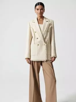 Жакет из твида с бахромой