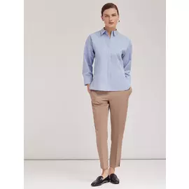 Р‘Р»СѓР·Р° РїСЂСЏРјРѕРіРѕ СЃРёР»СѓСЌС‚Р° СЃ РґРµРєРѕСЂР°С‚РёРІРЅРѕР№ СЃС‚СЂРѕС‡РєРѕР№