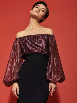 Р‘Р»СѓР·Р° СЃ РѕС‚РєСЂС‹С‚С‹РјРё РїР»РµС‡Р°РјРё