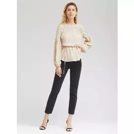 Р‘Р»СѓР·Р° СЃРІРѕР±РѕРґРЅРѕРіРѕ СЃРёР»СѓСЌС‚Р° СЃ РѕР±СЉРµРјРЅС‹РјРё СЂСѓРєР°РІР°РјРё