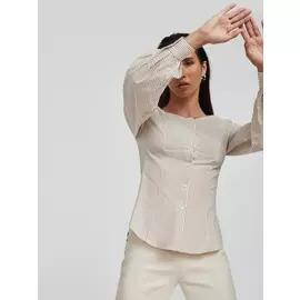 Р‘Р»СѓР·Р° РІ РїРѕР»РѕСЃРєСѓ СЃ РѕР±СЉРµРјРЅС‹РјРё СЂСѓРєР°РІР°РјРё