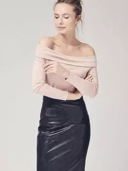 Р‘РѕРґРё СЃРѕ СЃРїСѓС‰РµРЅРЅС‹РјРё РїР»РµС‡Р°РјРё