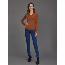 Р”Р¶РµРјРїРµСЂ СЃ V-РѕР±СЂР°Р·РЅС‹Рј РІС‹СЂРµР·РѕРј