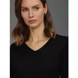 Джемпер с V-образным вырезом