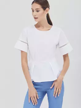 Приталенная блуза с перфорацией