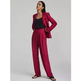 РџСЂСЏРјС‹Рµ Р±СЂСЋРєРё РЅР° С‚Р°Р»РёРё