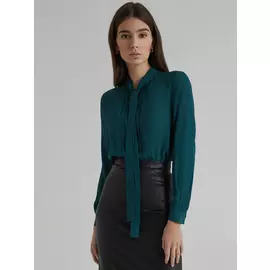 Р‘Р»СѓР·Р° СЃ Р»РµРЅС‚Р°РјРё