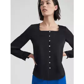 РђС‚Р»Р°СЃРЅР°СЏ Р±Р»СѓР·Р° СЃ РІС‹СЂРµР·РѕРј РєР°СЂРµ