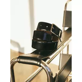 Р РµРјРµРЅСЊ РёР· РєРѕР¶Рё СЃ РїСЂСЏРјРѕСѓРіРѕР»СЊРЅРѕР№ РїСЂСЏР¶РєРѕР№