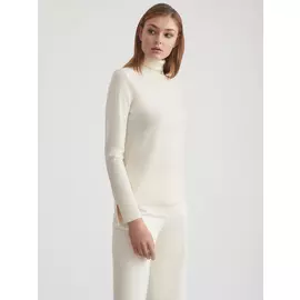 Свитер с контрастной деталью