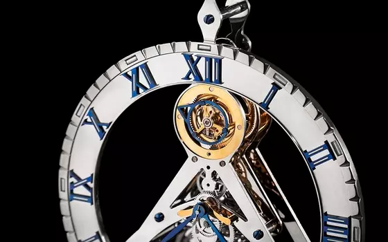 Каминные часы с турбийоном