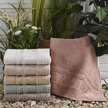 Полотенце 70 x 140 см Sofi de Marko Kircicegi в ассортименте