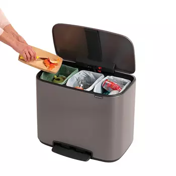 Мусорный бак Brabantia Bo Pedal Bin платиновый