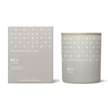 Свеча ароматическая 200 г Skandinavisk Ro