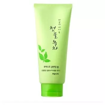 пенка для очищения welcos green tea moist cleansing foam