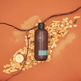 Пена для ванны Oud Wood