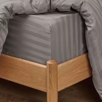 Простыня на резинке Graphite