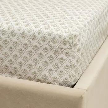 Простыня на резинке Medaglione