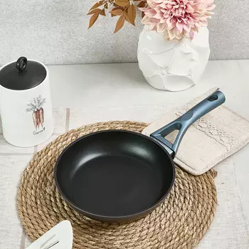 Сковорода кованная индукционная Lumia Light Blue, 22 см