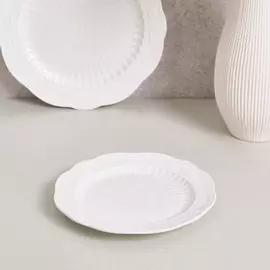 Тарелка Emboss White I