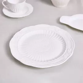 Тарелка Emboss White