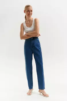 Джинсы зауженные