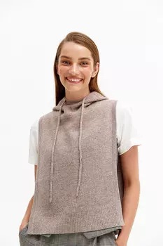 Капор с манишкой