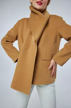 Пальто-жакет с шарфом