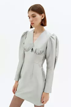 Платье мини с объемным рукавом