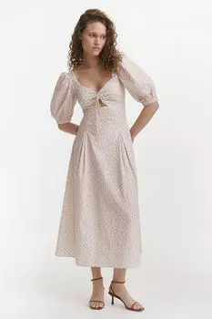 Платье приталенное миди с вырезом