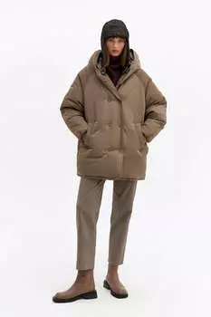 Пуховик с боковыми разрезами на кнопках