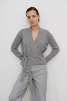 Пуловер на запахе