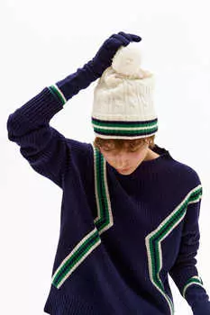 Шапка с помпоном