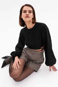 Шорты на подкладе со складками